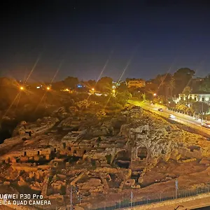 https://larena-room.sicilyhotelsitaly.net